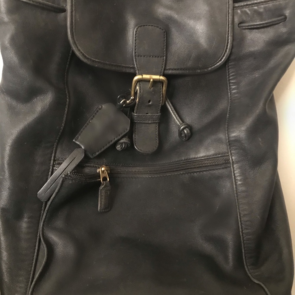 COACH - AUTHENTIC LEATHER BACKPACK